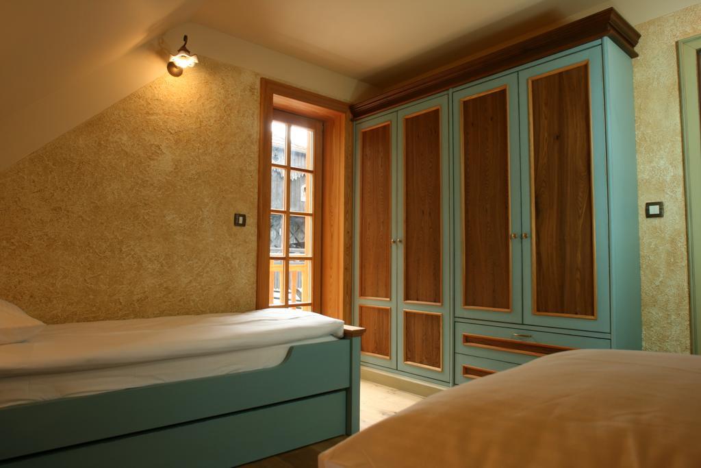 Villa Les With Hot Tub & Sauna Brežice Zimmer foto